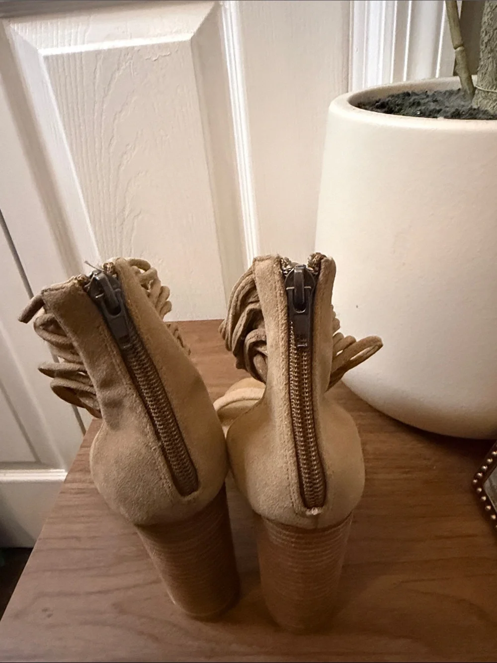Oasis Society Tan Suede Leather Caged Strappy Block Heel Sandals Size 6.5